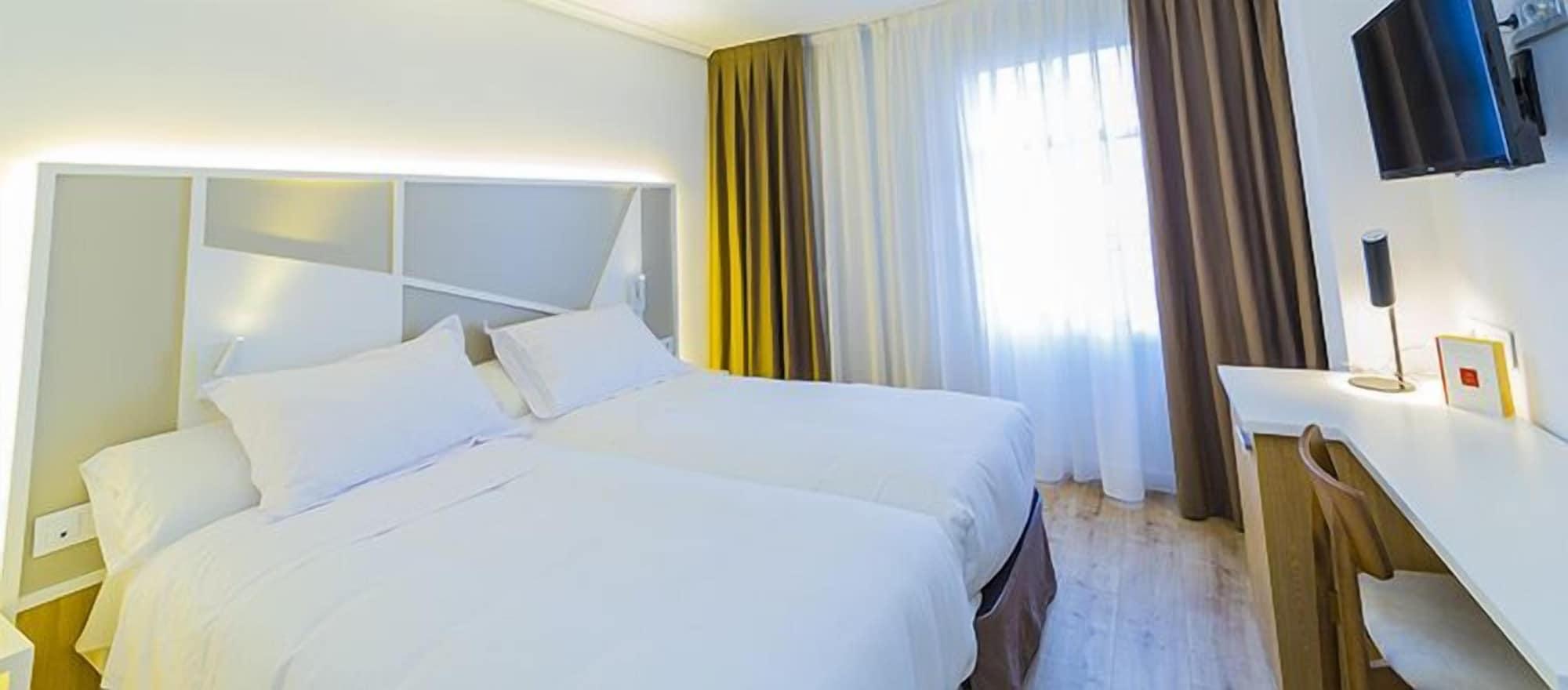 קאסאס איבנייס Hospedium Hotel Canitas Maite Gastronomico מראה חיצוני תמונה