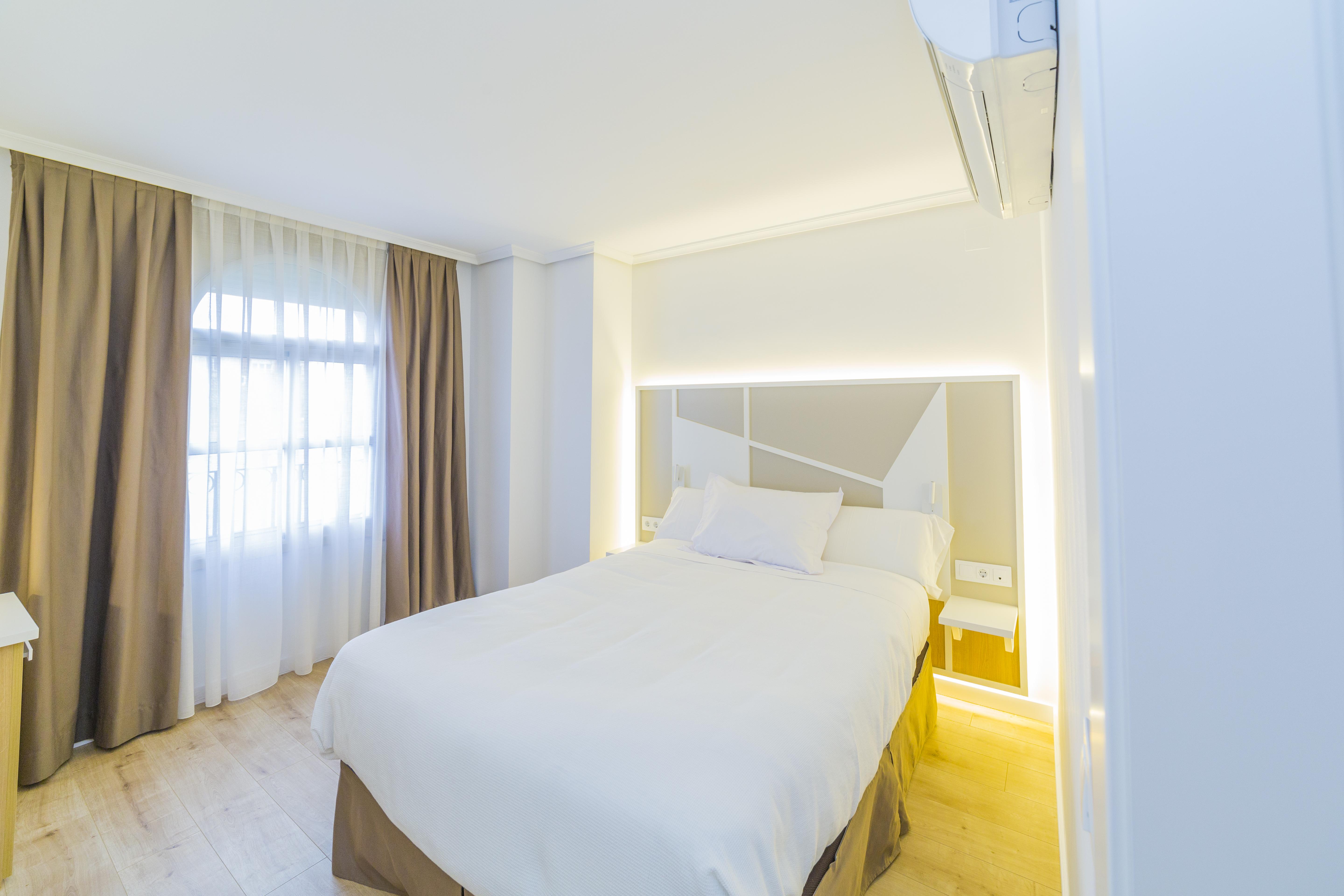 קאסאס איבנייס Hospedium Hotel Canitas Maite Gastronomico מראה חיצוני תמונה