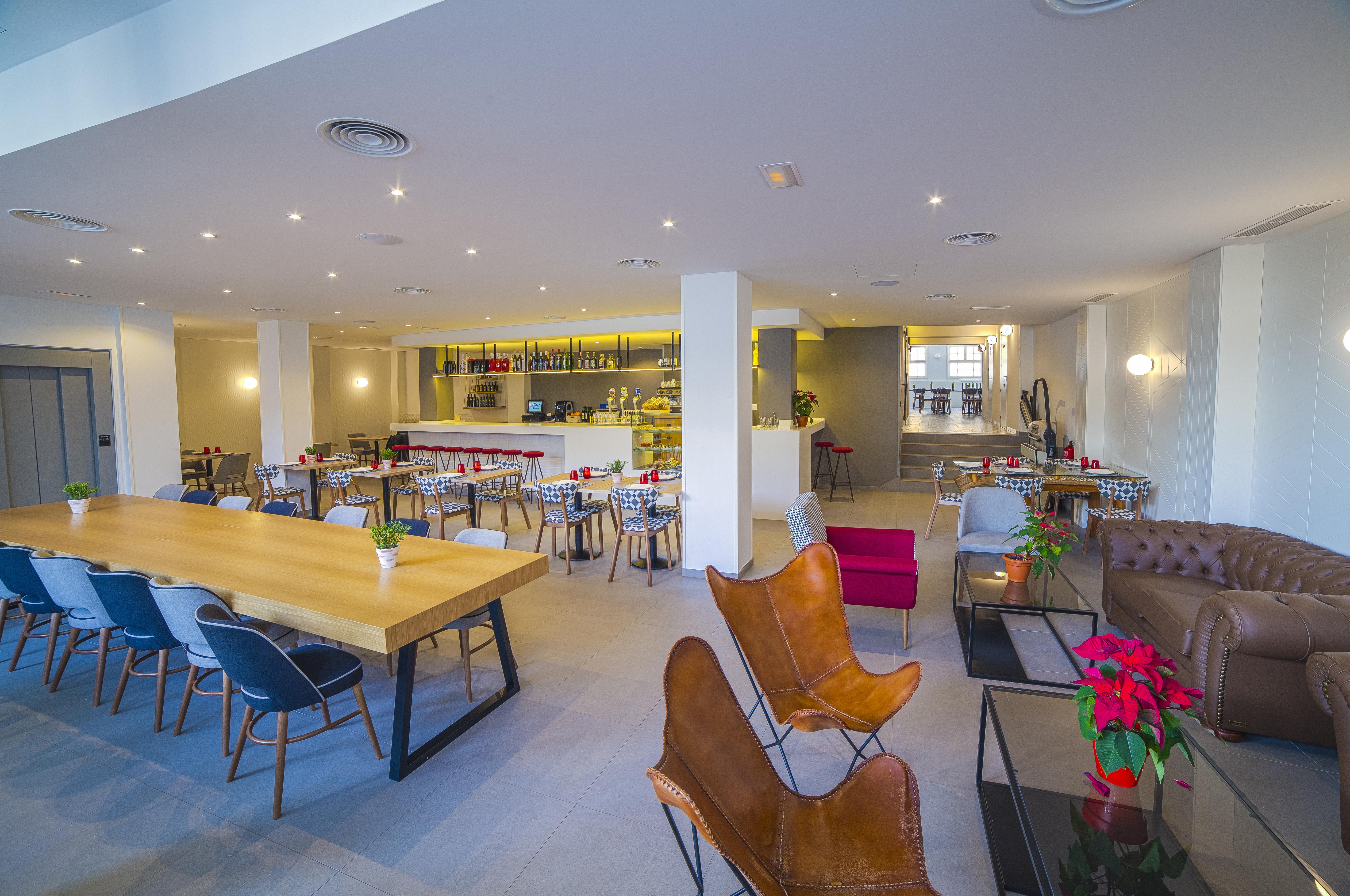 קאסאס איבנייס Hospedium Hotel Canitas Maite Gastronomico מראה חיצוני תמונה